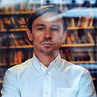 �������